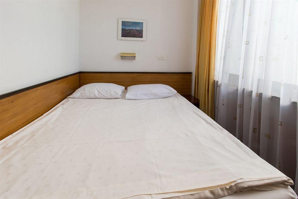 Hotel Krim Блед Экстерьер фото