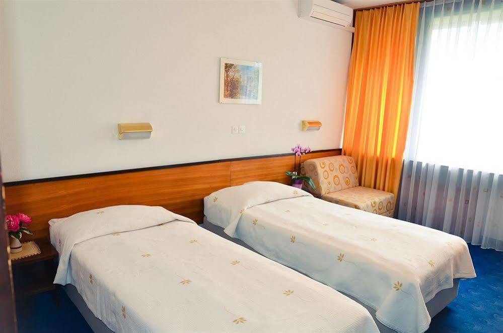 Hotel Krim Блед Экстерьер фото